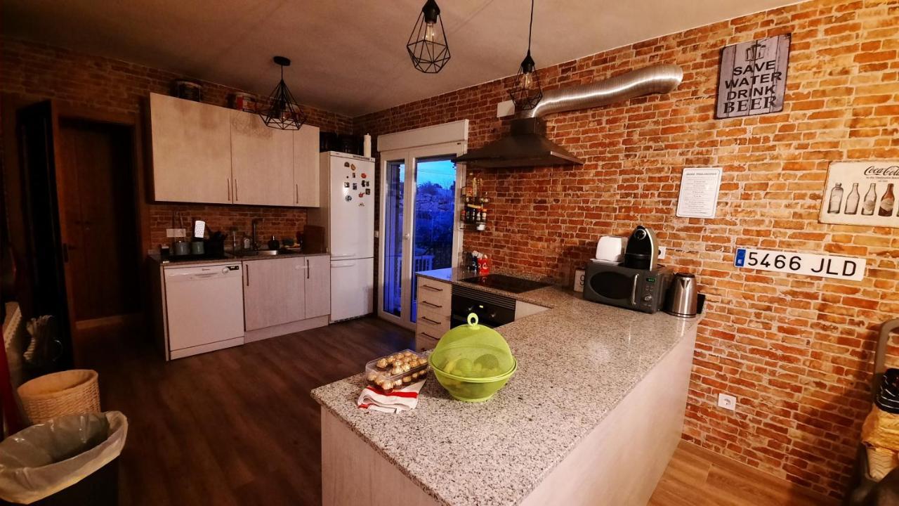 Chalet Con Piscina Y Bbq Para 10 Personas San Martín de Valdeiglesias Eksteriør bilde